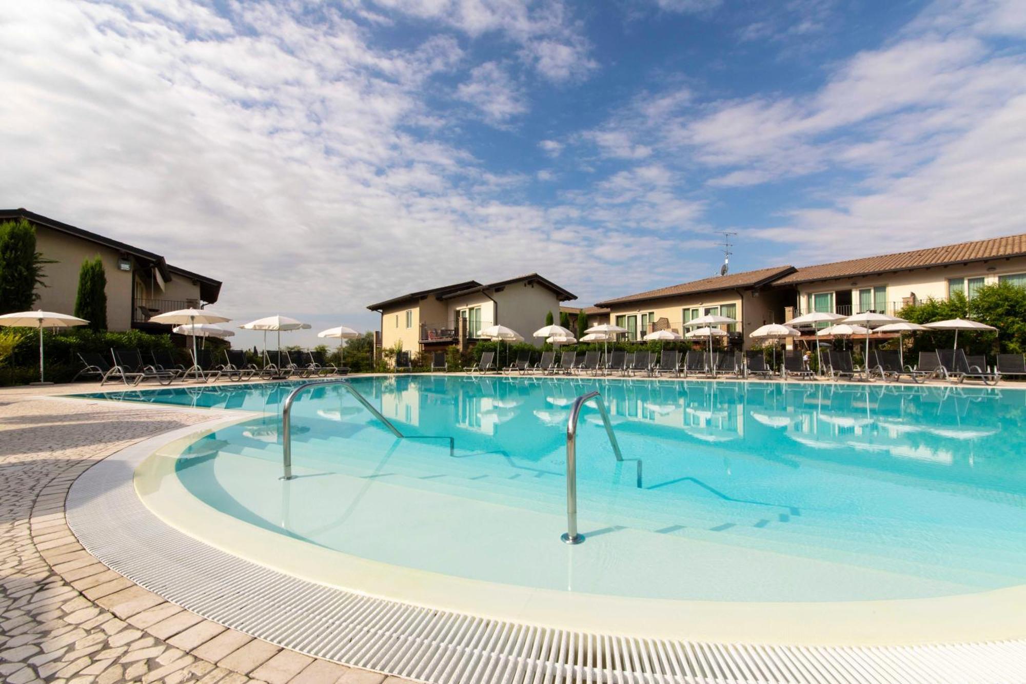 Lake Garda Resort Moniga del Garda Kültér fotó